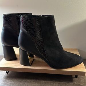 XOXO Kelly Ankle Boots size 8.5 New